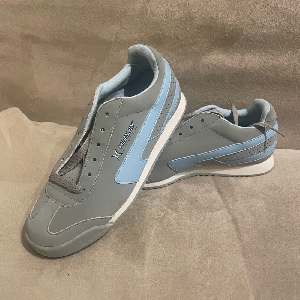 HURLEY INTERNATIONAL Sneakers women’s size 6.5